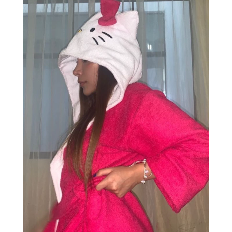 Bata Animada Hello Kitty Felpa Microfibra Manga 3/4