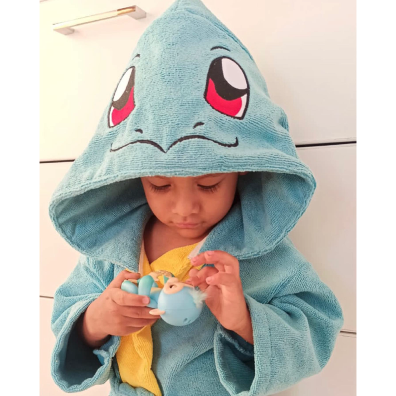 Bata Animada Squirtle Felpa Microfibra Manga 3/4